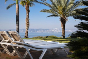 Отель The White Chalet View  Мошав-Рамот